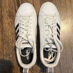 Adidas sneakers- good condition. Size 7.5